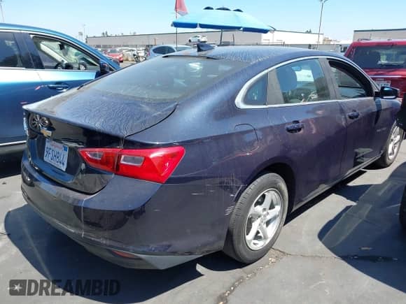 2017 Chevrolet Malibu LS z VIN 1G1ZC5ST9HF236652, wystawiony jako IAAI lot #42666966 z przebiegiem 124 756 mil mil oraz . Historia ofert i sprzedaży dostępna na DreamBid. Obrazek 4.