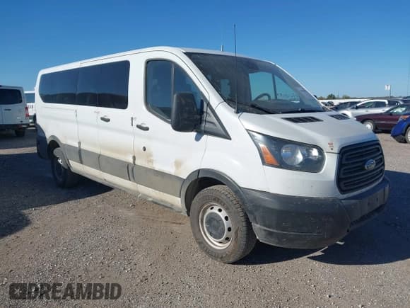 ✅ 2019 Ford Transit Passenger XL • VIN: 1FBZX2ZMXKKA54387 • Лот: 43548087. Опубликован ранее на IAAI с пробегом 121 559 миль. Бесплатный доступ к архиву аукционных продаж из США и подробный отчёт об истории автомобиля на DreamBid. Изображение 1.