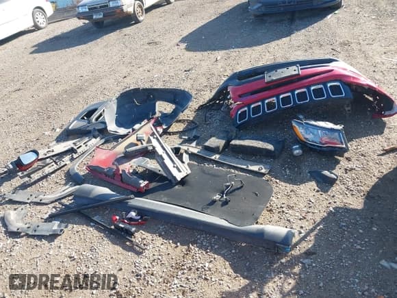 ✅ 2018 Jeep Compass Latitude • VIN: 3C4NJDBB7JT223214 • Lot: 42836032. Wystawiony na IAAI z przebiegiem 82 208 mil. Bezpłatny archiwum sprzedaży aukcyjnych z USA i szczegółowy raport historii pojazdu na DreamBid. Zdjęcie 12.