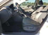 ✅ 2016 Volkswagen Passat SE • VIN: 1VWBT7A37GC026229 • Lot: 92864205. Listed on Copart with 186,654 mi. Free auction sales archive from the USA and detailed vehicle history report at DreamBid. Image 7.