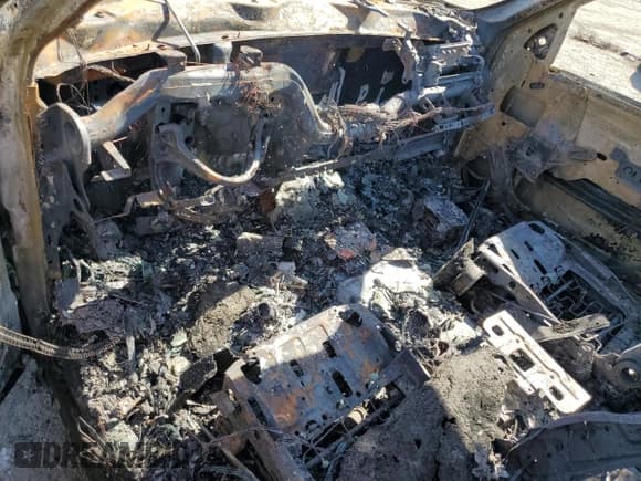 ✅ 2010 Chevrolet Silverado 1500 • VIN: 1GCYKSE24AZ155313 • Лот: 69612884. Опубликован ранее на Copart с пробегом Не указан. Бесплатный доступ к архиву аукционных продаж из США и подробный отчёт об истории автомобиля на DreamBid. Изображение 8.