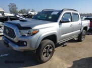 ✅ 2019 Toyota Tacoma SR5 • VIN: 3TMAZ5CN8KM082428 • Лот: 43618936. Опубликован ранее на IAAI с пробегом 27 283 миль. Бесплатный доступ к архиву аукционных продаж из США и подробный отчёт об истории автомобиля на DreamBid. Изображение 16.