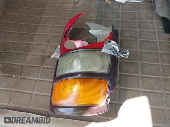 ✅ 2004 Chevrolet Suburban LS • VIN: 3GNEC16Z44G153093 • Лот: 41830384. Опубликован ранее на IAAI с пробегом 190 956 миль. Бесплатный доступ к архиву аукционных продаж из США и подробный отчёт об истории автомобиля на DreamBid. Изображение 12.