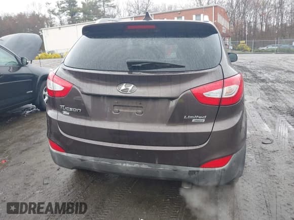 ✅ 2014 Hyundai Tucson SE • VIN: KM8JUCAG4EU844074 • Lot: 41955430. Wystawiony na IAAI z przebiegiem 162 437 mil. Bezpłatny archiwum sprzedaży aukcyjnych z USA i szczegółowy raport historii pojazdu na DreamBid. Zdjęcie 16.