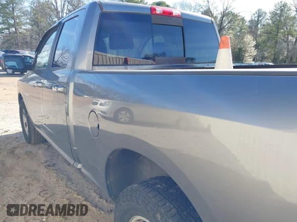 ✅ 2009 Dodge 1500 SLT • VIN: 1D3HB18P49S800667 • Lot: 41756698. Listed on IAAI with 267,731 mi. Free auction sales archive from the USA and detailed vehicle history report at DreamBid. Image 3.