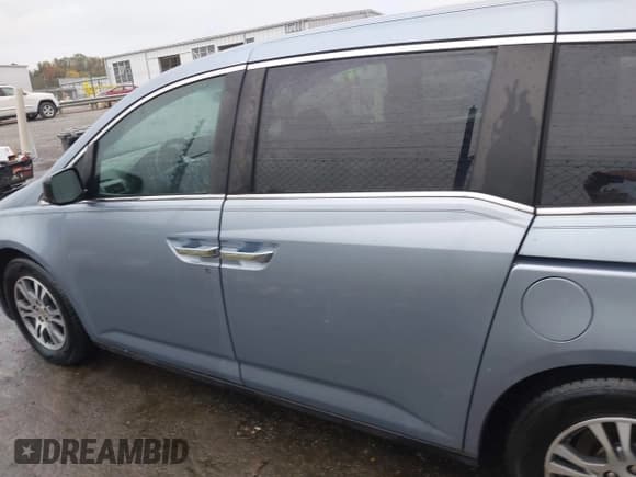 ✅ 2013 Honda Odyssey EX • VIN: 5FNRL5H44DB015577 • Lot: 43530316. Listed on IAAI with 159,614 mi. Free auction sales archive from the USA and detailed vehicle history report at DreamBid. Image 14.