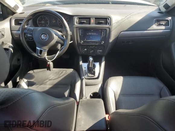 ✅ 2014 Volkswagen Jetta TDI w/Premium/Nav • VIN: 3VWLL7AJXEM354100 • Lot: 61046365. Listed on Copart with 111,699 mi. Free auction sales archive from the USA and detailed vehicle history report at DreamBid. Image 8.