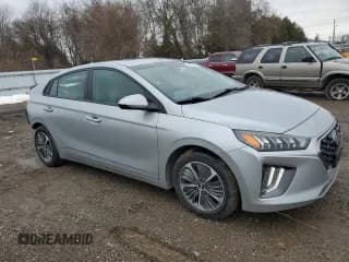 ✅ 2021 Hyundai Ioniq SE • VIN: KMHC65LDXMU245437 • Lot: 84065004. Wystawiony na Copart z przebiegiem 56 278 mil. Bezpłatny archiwum sprzedaży aukcyjnych z USA i szczegółowy raport historii pojazdu na DreamBid. Zdjęcie 4.