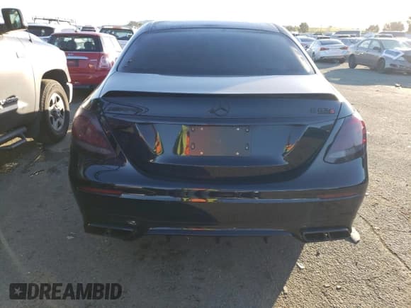 ✅ 2020 Mercedes-Benz E 63 S AMG • VIN: WDDZF8KB2LA758185 • Лот: 37468133. Опубликован ранее на Copart с пробегом 29 186 миль. Бесплатный доступ к архиву аукционных продаж из США и подробный отчёт об истории автомобиля на DreamBid. Изображение 6.