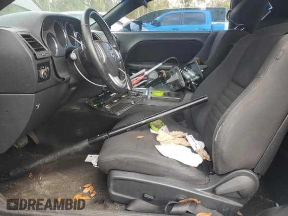 ✅ 2013 Dodge Challenger R/T • VIN: 2C3CDYBT8DH662633 • Lot: 86614944. Wystawiony na Copart z przebiegiem 195 764 mil. Bezpłatny archiwum sprzedaży aukcyjnych z USA i szczegółowy raport historii pojazdu na DreamBid. Zdjęcie 7.