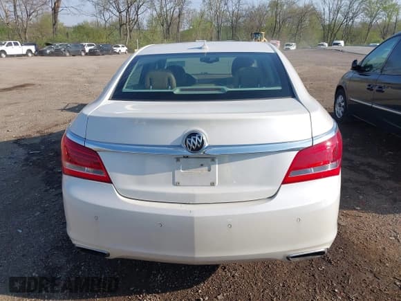 ✅ 2014 Buick LaCrosse Premium I • VIN: 1G4GD5G3XEF280199 • Лот: 42071708. Опубликован ранее на IAAI с пробегом 116 161 миль. Бесплатный доступ к архиву аукционных продаж из США и подробный отчёт об истории автомобиля на DreamBid. Изображение 16.