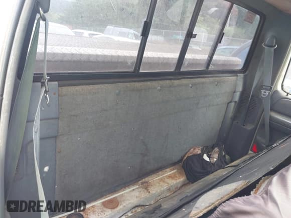 ✅ 1993 Ford F-150 • VIN: 1FTEF14Y1PNA46024 • Лот: 42969474. Опубликован ранее на IAAI с пробегом 142 969 миль. Бесплатный доступ к архиву аукционных продаж из США и подробный отчёт об истории автомобиля на DreamBid. Изображение 8.