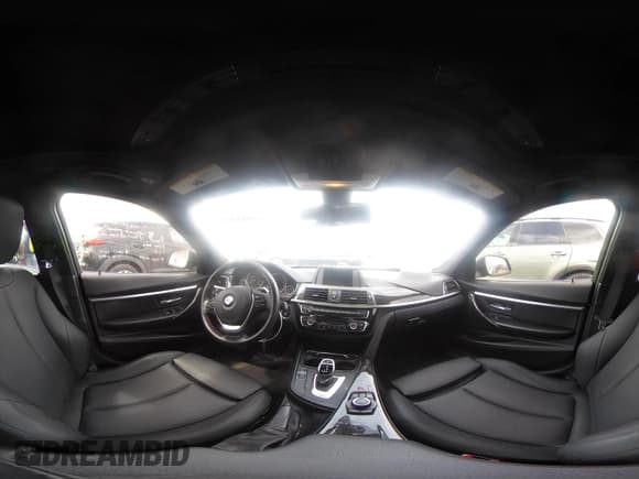 ✅ 2018 BMW 3 Series 330i xDrive • VIN: WBA8D9G58JNU70730 • Lot: 41910509. Listed on IAAI with 64,262 mi. Free auction sales archive from the USA and detailed vehicle history report at DreamBid. Image 19.