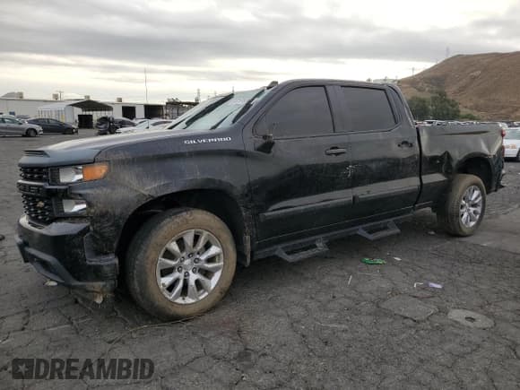 ✅ 2020 Chevrolet Silverado 1500 Custom • VIN: 3GCPWBEK3LG203919 • Lot: 82599004. Wystawiony na Copart z przebiegiem 67 250 mil. Bezpłatny archiwum sprzedaży aukcyjnych z USA i szczegółowy raport historii pojazdu na DreamBid. Zdjęcie 1.