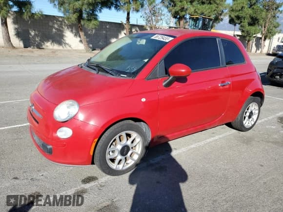 ✅ 2012 FIAT 500 Pop • VIN: 3C3CFFAR1CT260477 • Lot: 86729455. Wystawiony na Copart z przebiegiem 142 332 mil. Bezpłatny archiwum sprzedaży aukcyjnych z USA i szczegółowy raport historii pojazdu na DreamBid. Zdjęcie 1.