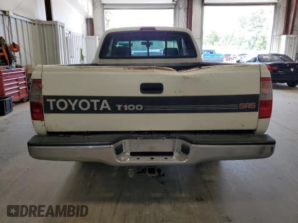 ✅ 1996 Toyota T100 SR5 • VIN: JT4TN14D4T0020936 • Lot: 81420475. Listed on Copart with 354,518 mi. Free auction sales archive from the USA and detailed vehicle history report at DreamBid. Image 6.