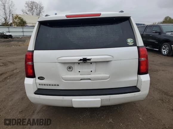 ✅ 2016 Chevrolet Suburban LT • VIN: 1GNSCHKC3GR281696 • Лот: 82717635. Опубликован ранее на Copart с пробегом 108 186 миль. Бесплатный доступ к архиву аукционных продаж из США и подробный отчёт об истории автомобиля на DreamBid. Изображение 6.