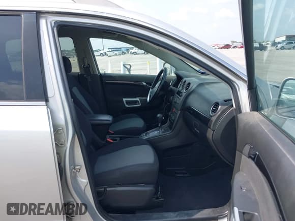 ✅ 2014 Chevrolet Captiva Sport LS • VIN: 3GNAL2EK9ES628521 • Lot: 42118147. Wystawiony na IAAI z przebiegiem 97 360 mil. Bezpłatny archiwum sprzedaży aukcyjnych z USA i szczegółowy raport historii pojazdu na DreamBid. Zdjęcie 5.