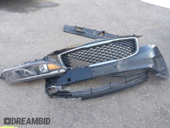 ✅ 2018 Kia Sedona LX • VIN: KNDMB5C10J6423849 • Лот: 42614045. Опубликован ранее на IAAI с пробегом 158 643 миль. Бесплатный доступ к архиву аукционных продаж из США и подробный отчёт об истории автомобиля на DreamBid. Изображение 12.