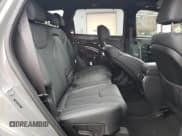 ✅ 2022 Hyundai Santa Fe Calligraphy • VIN: 5NMS5DAL4NH461641 • Lot: 64999254. Wystawiony na Copart z przebiegiem 26 839 mil. Bezpłatny archiwum sprzedaży aukcyjnych z USA i szczegółowy raport historii pojazdu na DreamBid. Zdjęcie 11.