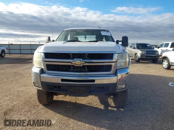 ✅ 2008 Chevrolet Silverado 2500HD LTZ • VIN: 1GCHK23K08F210631 • Лот: 43558042. Опубликован ранее на IAAI с пробегом 275 598 миль. Бесплатный доступ к архиву аукционных продаж из США и подробный отчёт об истории автомобиля на DreamBid. Изображение 12.