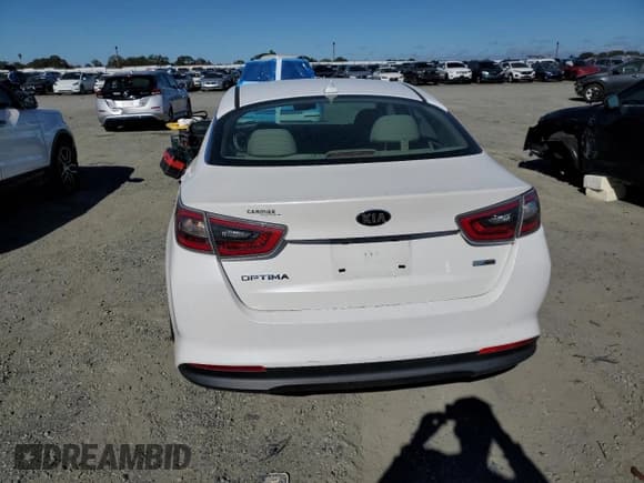 ✅ 2014 Kia Optima LX • VIN: KNAGM4AD4E5076274 • Lot: 90214275. Wystawiony na Copart z przebiegiem 122 083 mil. Bezpłatny archiwum sprzedaży aukcyjnych z USA i szczegółowy raport historii pojazdu na DreamBid. Zdjęcie 6.