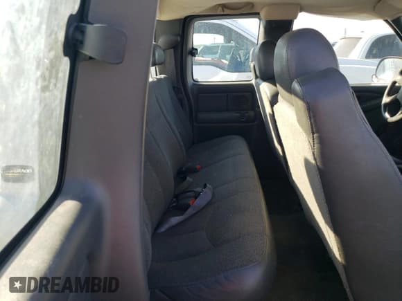 ✅ 2004 Chevrolet Silverado 1500 Work Truck • VIN: 1GCEC19X64Z341228 • Лот: 74129314. Опубликован ранее на Copart с пробегом 128 113 миль. Бесплатный доступ к архиву аукционных продаж из США и подробный отчёт об истории автомобиля на DreamBid. Изображение 10.