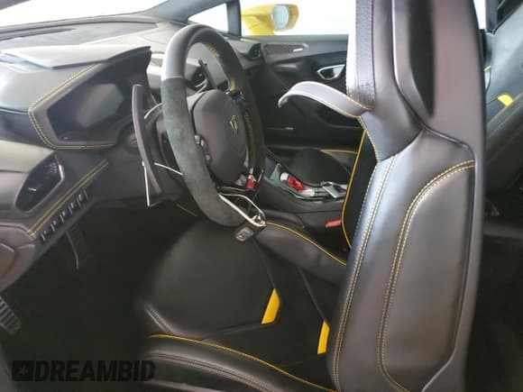 ✅ 2023 Lamborghini Huracan • VIN: ZHWUT5ZF1PLA23321 • Lot: 74672934. Listed on Copart with Not provided. Free auction sales archive from the USA and detailed vehicle history report at DreamBid. Image 7.