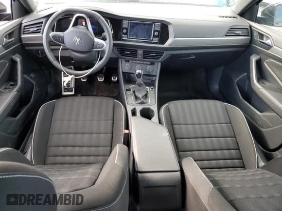 ✅ 2024 Volkswagen Jetta Sport • VIN: 3VWAM7BUXRM073708 • Lot: 84942294. Listed on Copart with 5,906 mi. Free auction sales archive from the USA and detailed vehicle history report at DreamBid. Image 8.