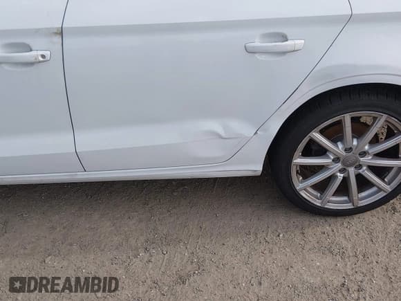 ✅ 2015 Audi A3 Premium • VIN: WAUBFGFF2F1118899 • Lot: 43925362. Listed on IAAI with 109,169 mi. Free auction sales archive from the USA and detailed vehicle history report at DreamBid. Image 6.