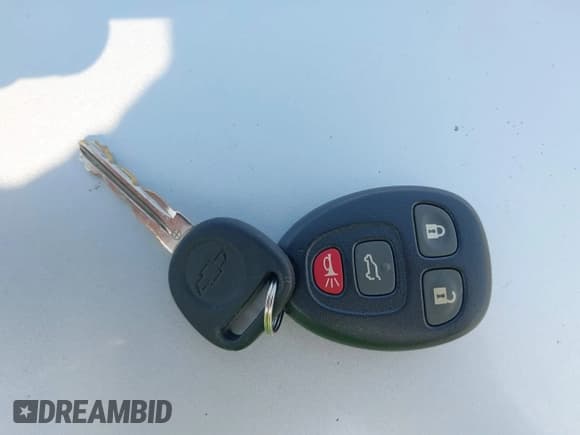 ✅ 2011 Chevrolet Tahoe LS • VIN: 1GNSKAE05BR209872 • Lot: 43087662. Wystawiony na IAAI z przebiegiem 144 777 mil. Bezpłatny archiwum sprzedaży aukcyjnych z USA i szczegółowy raport historii pojazdu na DreamBid. Zdjęcie 11.