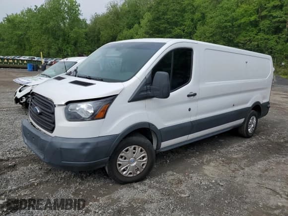 ✅ 2017 Ford Transit • VIN: 1FTYR2YM2HKB51983 • Lot: 56053945. Wystawiony na Copart z przebiegiem 143 786 mil. Bezpłatny archiwum sprzedaży aukcyjnych z USA i szczegółowy raport historii pojazdu na DreamBid. Zdjęcie 1.