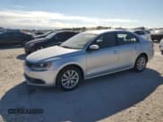 ✅ 2012 Volkswagen Jetta SE • VIN: 3VWBP7AJ6CM076986 • Lot: 91012915. Wystawiony na Copart z przebiegiem 126 933 mil. Bezpłatny archiwum sprzedaży aukcyjnych z USA i szczegółowy raport historii pojazdu na DreamBid. Zdjęcie 1.