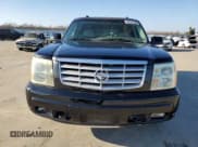 ✅ 2003 Cadillac Escalade • VIN: 1GYEC63T43R157689 • Lot: 88749145. Listed on Copart with 138,905 mi. Free auction sales archive from the USA and detailed vehicle history report at DreamBid. Image 5.