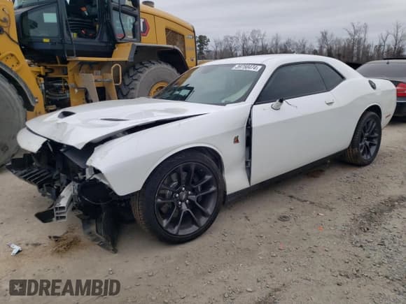 ✅ 2021 Dodge Challenger R/T Scat Pack • VIN: 2C3CDZFJ6MH627815 • Lot: 39750474. Wystawiony na Copart z przebiegiem 88 929 mil. Bezpłatny archiwum sprzedaży aukcyjnych z USA i szczegółowy raport historii pojazdu na DreamBid. Zdjęcie 1.
