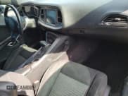 ✅ 2018 Dodge Challenger T/A • VIN: 2C3CDZBT3JH300663 • Lot: 57304034. Wystawiony na Copart z przebiegiem 77 369 mil. Bezpłatny archiwum sprzedaży aukcyjnych z USA i szczegółowy raport historii pojazdu na DreamBid. Zdjęcie 8.