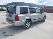 ✅ 2007 Jeep Commander Sport • VIN: 1J8HG48K57C632828 • Lot: 43207553. Wystawiony na IAAI z przebiegiem 169 988 mil. Bezpłatny archiwum sprzedaży aukcyjnych z USA i szczegółowy raport historii pojazdu na DreamBid. Zdjęcie 4.