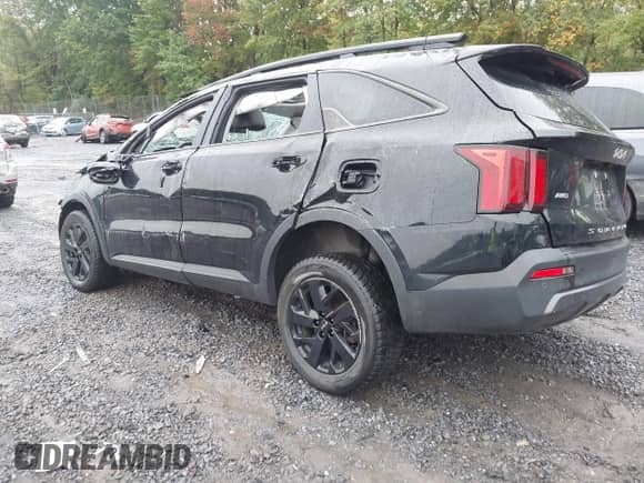 2022 Kia Sorento X-Line S z VIN 5XYRLDLC3NG085283, wystawiony jako IAAI lot #43289881 z przebiegiem 59 393 mil mil oraz . Historia ofert i sprzedaży dostępna na DreamBid. Obrazek 3.