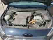 2017 Hyundai Ioniq Blue z VIN KMHC65LC1HU022488, wystawiony jako Copart lot #70132854 z przebiegiem 157 380 mil mil oraz Czysty tytuł • Clean title. Historia ofert i sprzedaży dostępna na DreamBid. Obrazek 11.