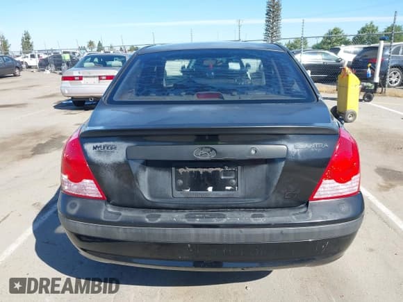 ✅ 2005 Hyundai Elantra GLS • VIN: KMHDN46D75U991942 • Lot: 42207546. Wystawiony na IAAI z przebiegiem 100 858 mil. Bezpłatny archiwum sprzedaży aukcyjnych z USA i szczegółowy raport historii pojazdu na DreamBid. Zdjęcie 16.