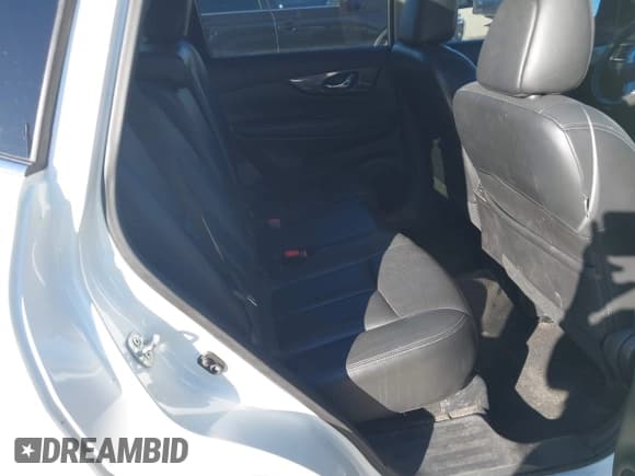 ✅ 2015 Nissan Rogue SV • VIN: 5N1AT2MT2FC852056 • Лот: 43699439. Опубликован ранее на IAAI с пробегом 135 545 миль. Бесплатный доступ к архиву аукционных продаж из США и подробный отчёт об истории автомобиля на DreamBid. Изображение 8.