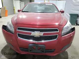 2013 Chevrolet Malibu Eco z VIN 1G11D5SR1DF191943, wystawiony jako Copart lot #70972095 z przebiegiem 120 950 mil mil oraz Szkoda całkowita • Salvage title. Historia ofert i sprzedaży dostępna na DreamBid. Obrazek 5.