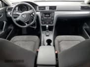 ✅ 2016 Volkswagen Passat S • VIN: 1VWAT7A34GC060365 • Лот: 86704055. Опубликован ранее на Copart с пробегом 123 678 миль. Бесплатный доступ к архиву аукционных продаж из США и подробный отчёт об истории автомобиля на DreamBid. Изображение 8.