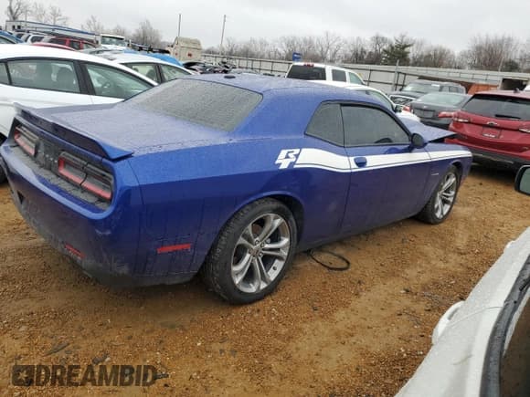 ✅ 2021 Dodge Challenger R/T • VIN: 2C3CDZBT6MH596735 • Lot: 81288693. Wystawiony na Copart z przebiegiem 46 981 mil. Bezpłatny archiwum sprzedaży aukcyjnych z USA i szczegółowy raport historii pojazdu na DreamBid. Zdjęcie 3.