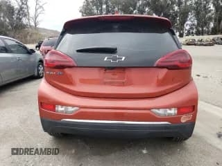 ✅ 2020 Chevrolet Bolt EV Premier • VIN: 1G1FZ6S03L4104729 • Lot: 84632864. Wystawiony na Copart z przebiegiem 115 998 mil. Bezpłatny archiwum sprzedaży aukcyjnych z USA i szczegółowy raport historii pojazdu na DreamBid. Zdjęcie 6.