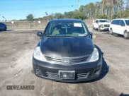 ✅ 2012 Nissan Versa S • VIN: 3N1BC1CP9CL369089 • Lot: 43641211. Wystawiony na IAAI z przebiegiem 124 246 mil. Bezpłatny archiwum sprzedaży aukcyjnych z USA i szczegółowy raport historii pojazdu na DreamBid. Zdjęcie 12.