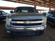 ✅ 2007 Chevrolet Silverado 1500 Work Truck • VIN: 2GCEC19C171699413 • Лот: 42610104. Опубликован ранее на IAAI с пробегом 226 505 миль. Бесплатный доступ к архиву аукционных продаж из США и подробный отчёт об истории автомобиля на DreamBid. Изображение 12.