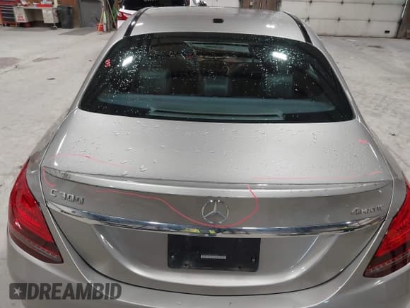 ✅ 2019 Mercedes-Benz C 300 • VIN: 55SWF8EB6KU321044 • Lot: 41797210. Wystawiony na IAAI z przebiegiem 61 721 mil. Bezpłatny archiwum sprzedaży aukcyjnych z USA i szczegółowy raport historii pojazdu na DreamBid. Zdjęcie 6.