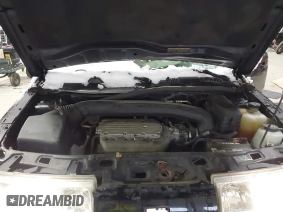 ✅ 2005 Saturn VUE • VIN: 5GZCZ634X5S812114 • Lot: 41300095. Wystawiony na IAAI z przebiegiem 280 854 mil. Bezpłatny archiwum sprzedaży aukcyjnych z USA i szczegółowy raport historii pojazdu na DreamBid. Zdjęcie 10.