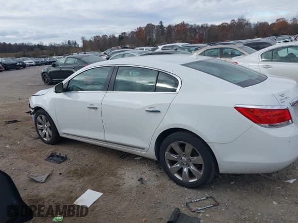 ✅ 2010 Buick LaCrosse CXL • VIN: 1G4GD5GG4AF146284 • Lot: 43687818. Wystawiony na IAAI z przebiegiem 154 574 mil. Bezpłatny archiwum sprzedaży aukcyjnych z USA i szczegółowy raport historii pojazdu na DreamBid. Zdjęcie 15.